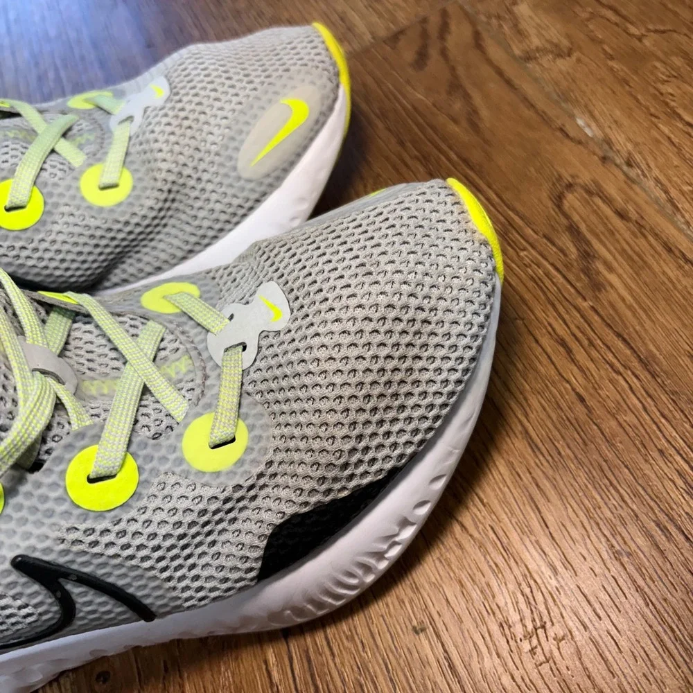 Nike good minor